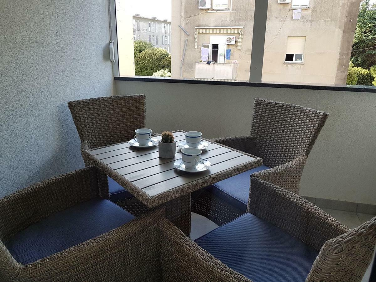 Apartment Domalu Old Town Задар Екстериор снимка